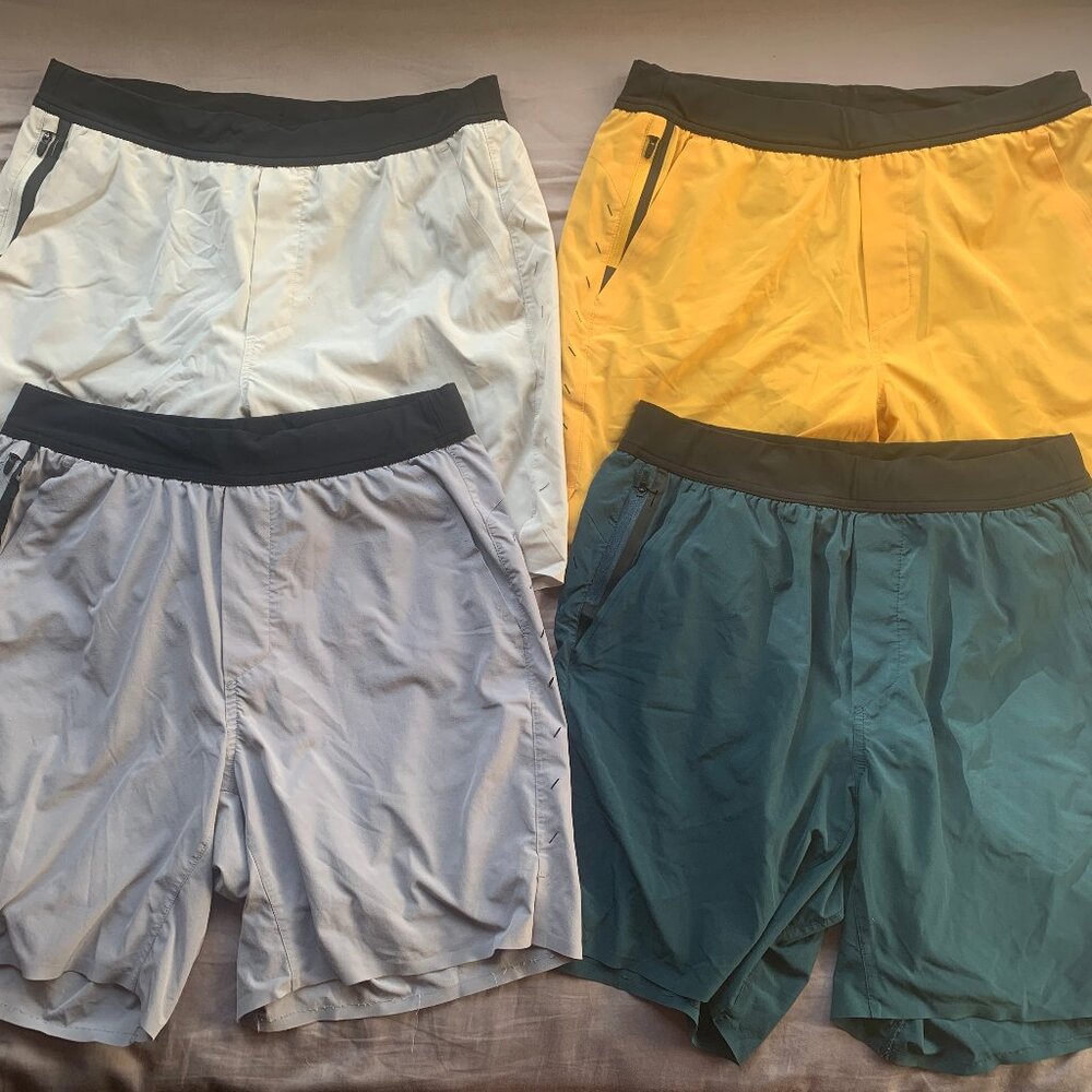 Lot - Ten Thousand Interval Shorts Size L 7" W/Liner